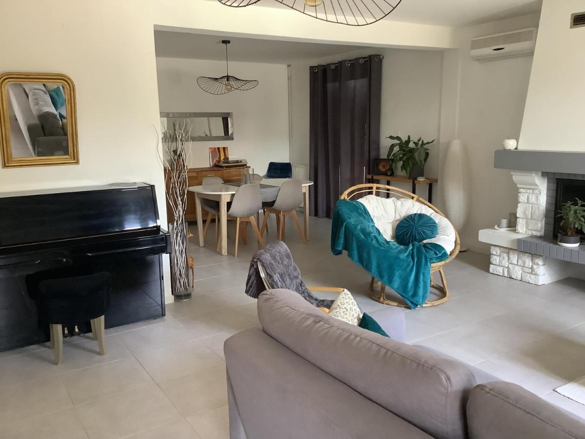 Holiday home Maison Proche Avignon 2 *